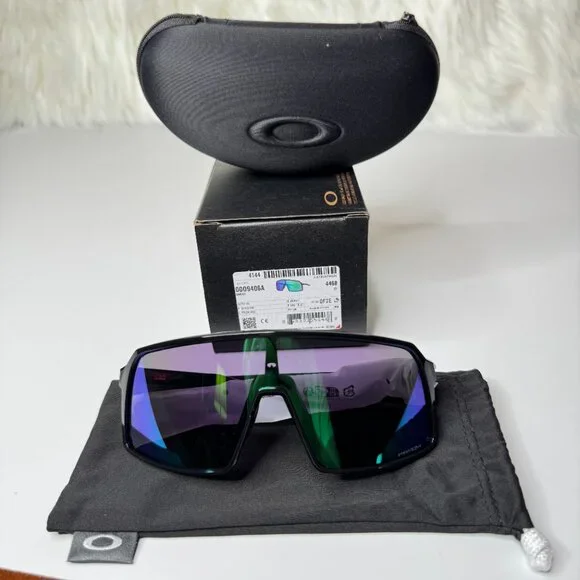 Oakley Men’s OO9406A-1737 Sutro (Low Bridge Fit) Sunglasses - Picture 5 of 6